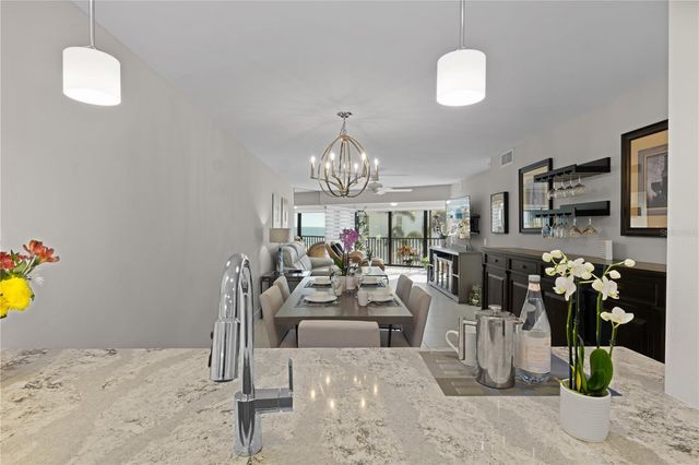 5608 GULF DRIVE 114, Holmes Beach, FL 34217