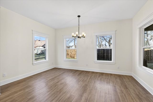 114 Castlewood Road, Enchanted Oaks, TX 75156