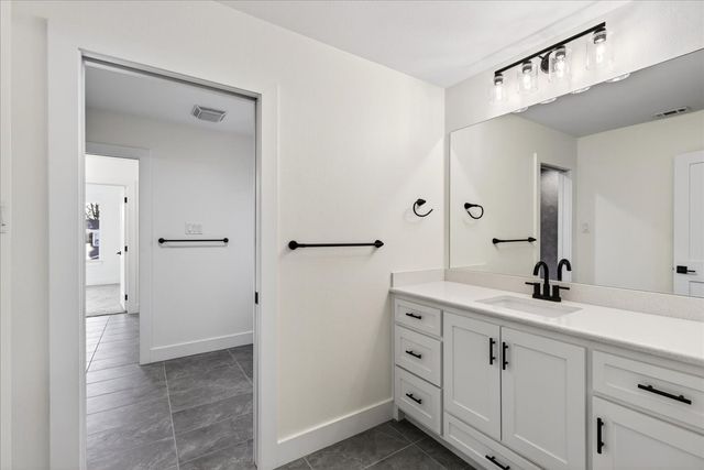 114 Castlewood Road, Enchanted Oaks, TX 75156