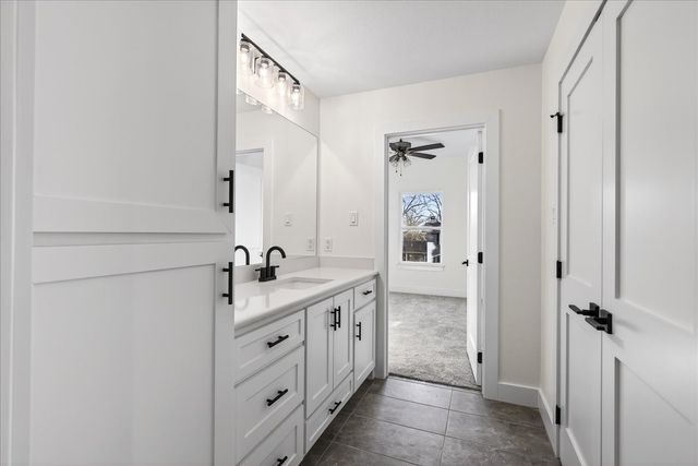 114 Castlewood Road, Enchanted Oaks, TX 75156