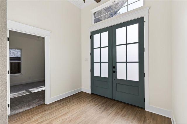 114 Castlewood Road, Enchanted Oaks, TX 75156