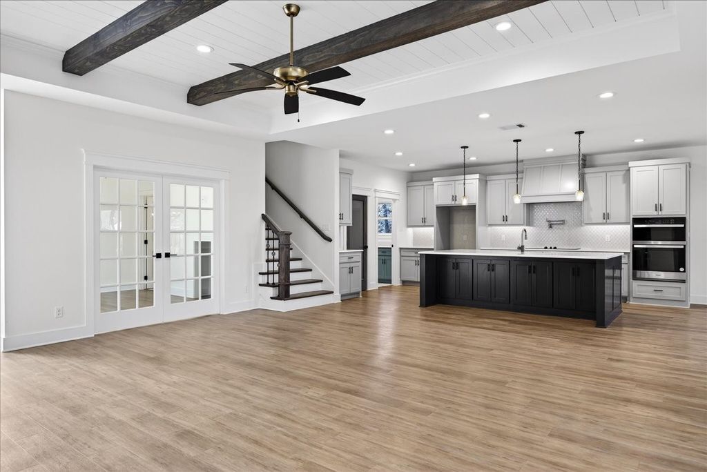 114 Castlewood Road, Enchanted Oaks, TX 75156