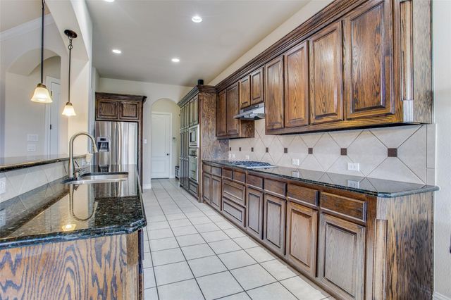 216 Florence Drive, Lewisville, TX 75056