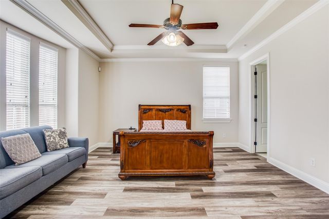 216 Florence Drive, Lewisville, TX 75056