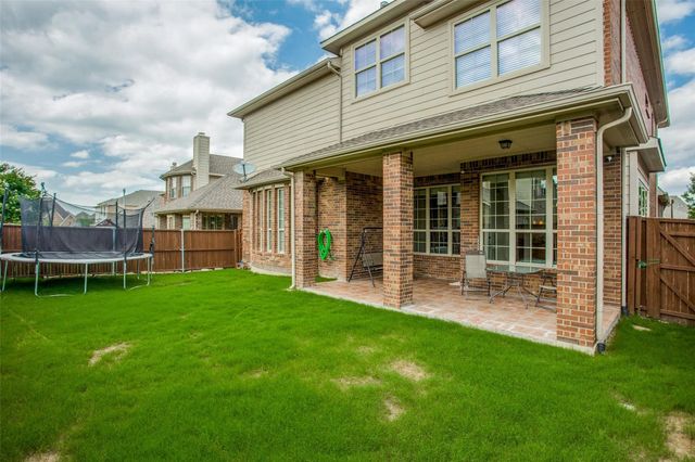 216 Florence Drive, Lewisville, TX 75056