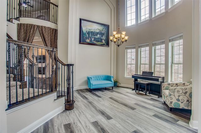 216 Florence Drive, Lewisville, TX 75056