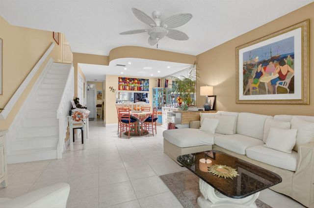 1041 Kokomo Key Lane, Delray Beach, FL 33483