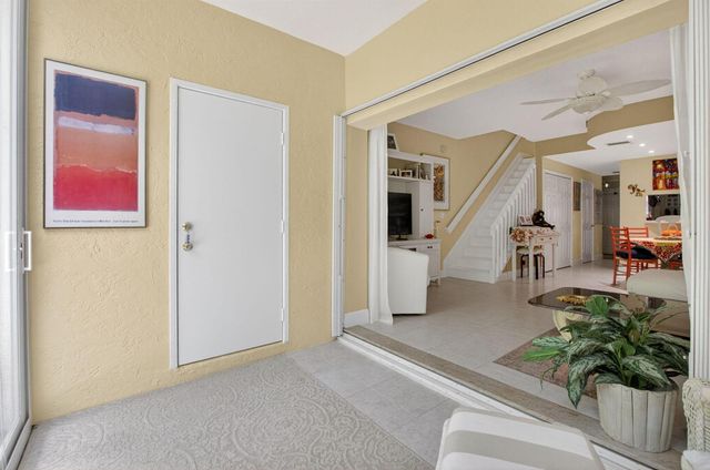 1041 Kokomo Key Lane, Delray Beach, FL 33483
