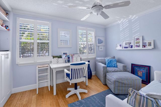 1041 Kokomo Key Lane, Delray Beach, FL 33483