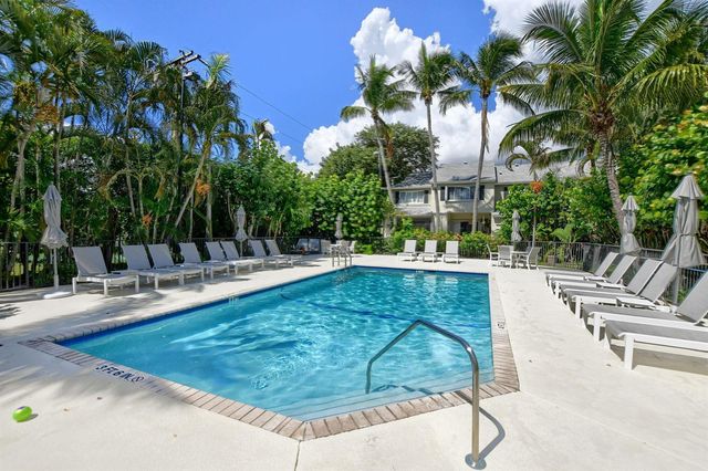 1041 Kokomo Key Lane, Delray Beach, FL 33483