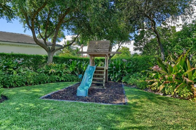 1041 Kokomo Key Lane, Delray Beach, FL 33483