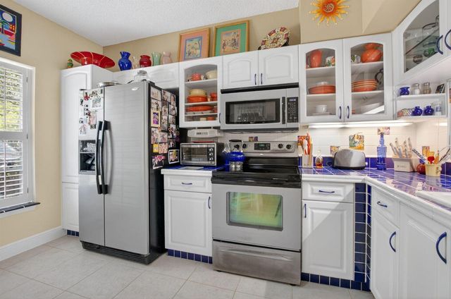 1041 Kokomo Key Lane, Delray Beach, FL 33483