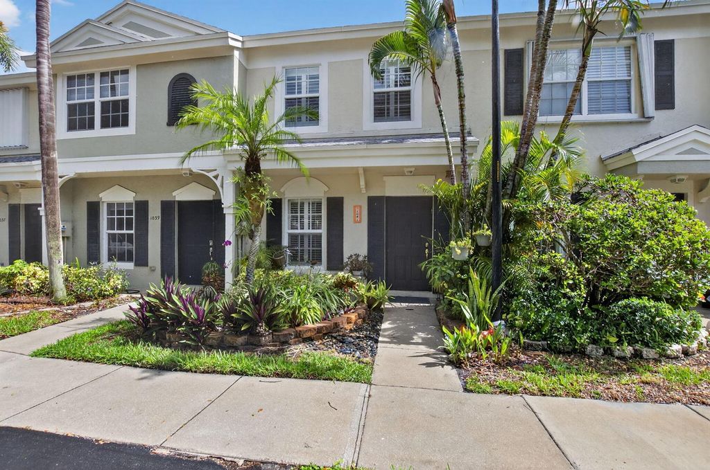 1041 Kokomo Key Lane, Delray Beach, FL 33483