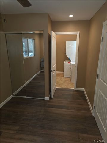 979 Venus Way, Crestline, CA 92325