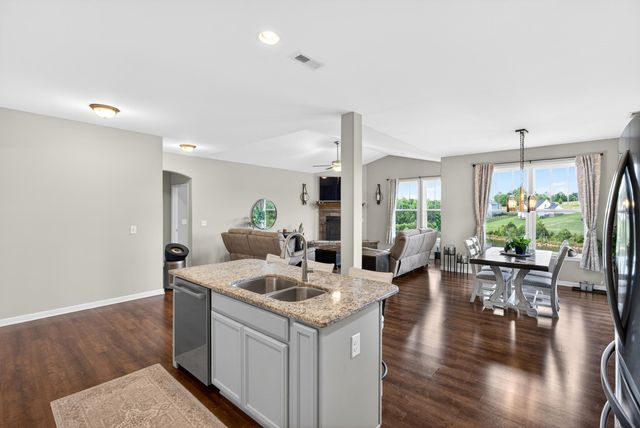 977 Garnet Circle, Chesnee, SC 29323