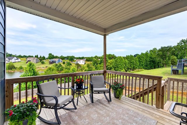 977 Garnet Circle, Chesnee, SC 29323