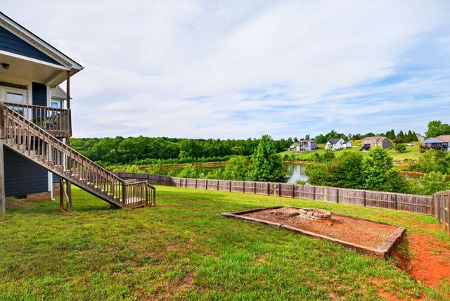 977 Garnet Circle, Chesnee, SC 29323