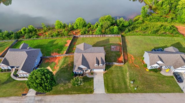 977 Garnet Circle, Chesnee, SC 29323