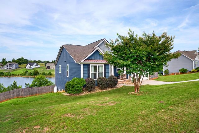 977 Garnet Circle, Chesnee, SC 29323