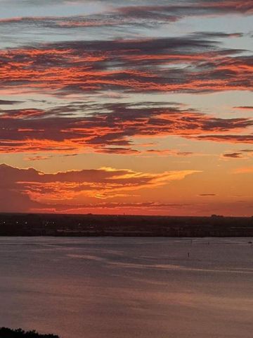 5540 N Ocean Drive 15-B, Singer Island, FL 33404