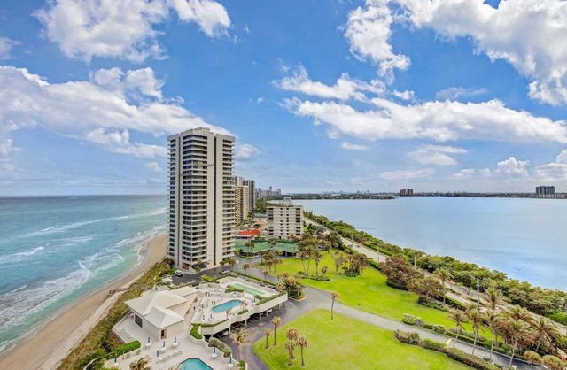 5540 N Ocean Drive 15-B, Singer Island, FL 33404