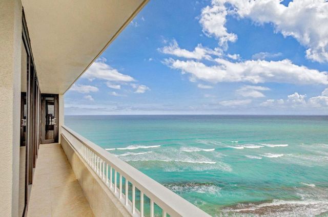 5540 N Ocean Drive 15-B, Singer Island, FL 33404