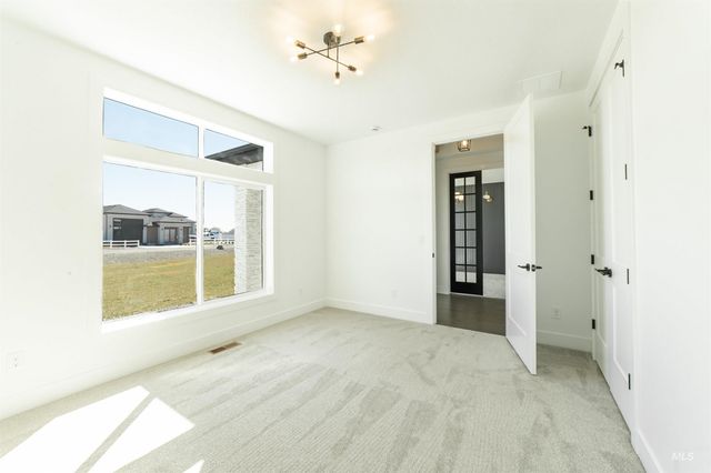 4300 NW Purple Sage Cir, Mountain Home, ID 83647