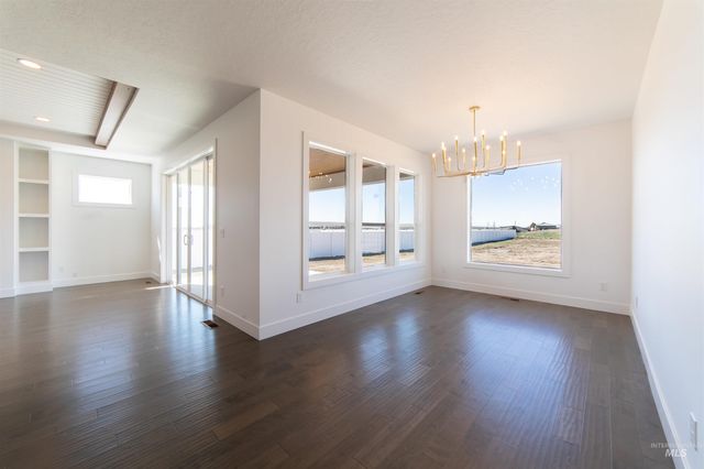 4300 NW Purple Sage Cir, Mountain Home, ID 83647