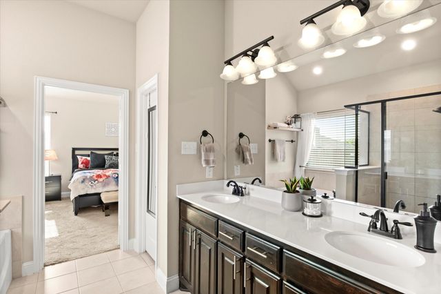 205 Carson Drive, Waxahachie, TX 75167