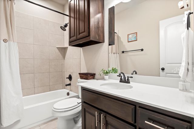 205 Carson Drive, Waxahachie, TX 75167