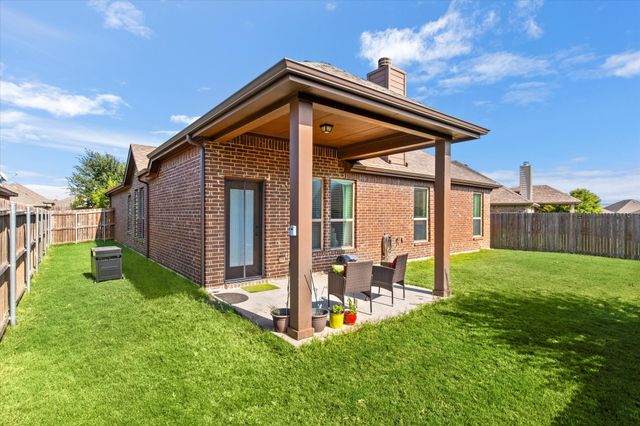 205 Carson Drive, Waxahachie, TX 75167