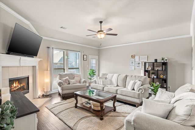 205 Carson Drive, Waxahachie, TX 75167