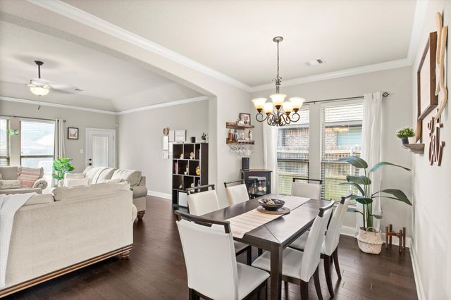 205 Carson Drive, Waxahachie, TX 75167