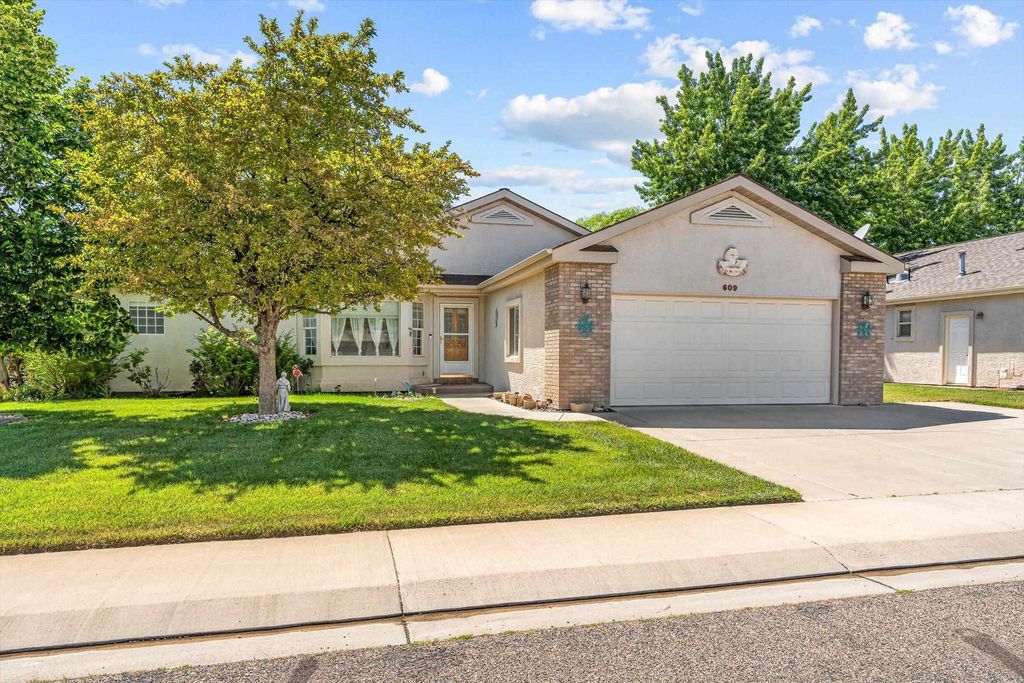 609 Shadowbrook Drive, Grand Junction, CO 81504