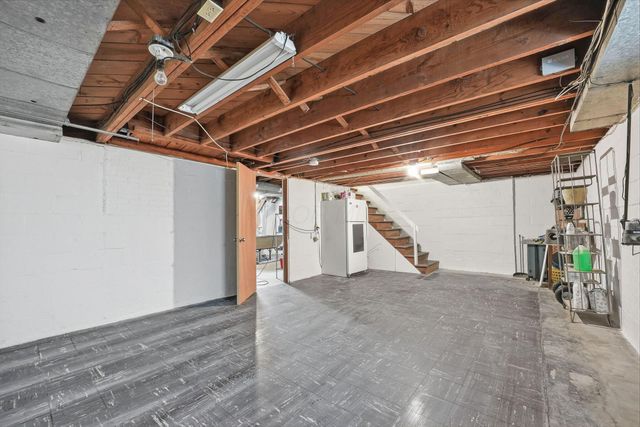 66 S Roosevelt Avenue, Bexley, OH 43209