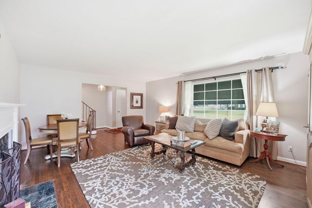 66 S Roosevelt Avenue, Bexley, OH 43209