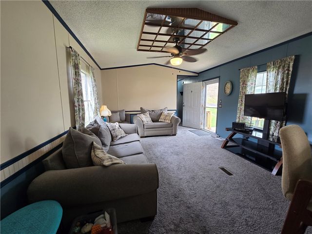 540 Finks Run Rd, Mcdonald, PA 15057