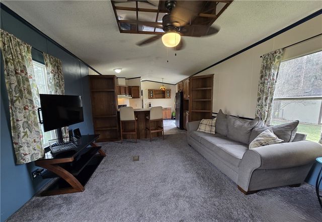 540 Finks Run Rd, Mcdonald, PA 15057