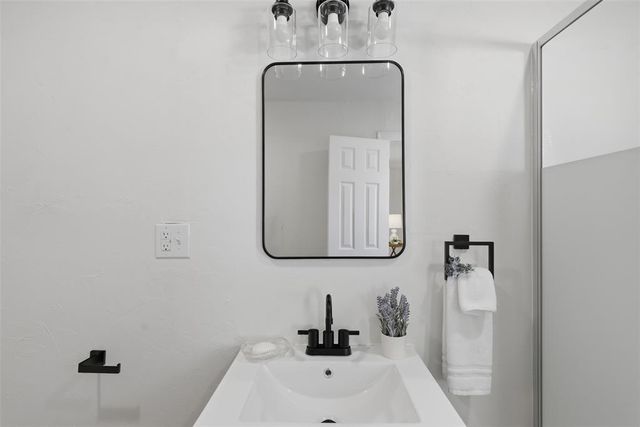 2243 W Eubanks Street, Oklahoma City, OK 73112