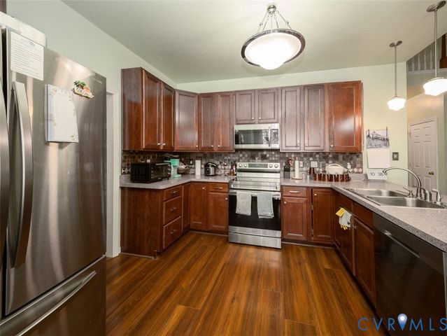 4506 Cara Hill Ln, Chester, VA 23831