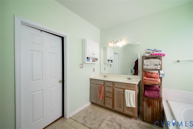 4506 Cara Hill Ln, Chester, VA 23831