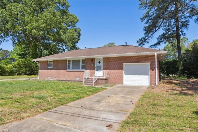 141 Albany DR, Hampton, VA 23666