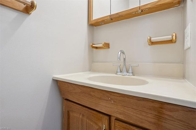 141 Albany DR, Hampton, VA 23666