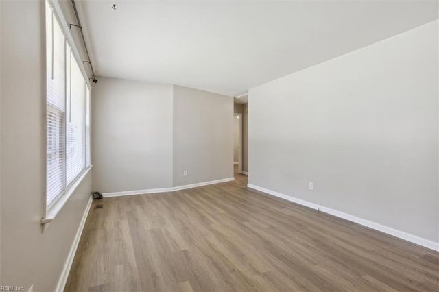 141 Albany DR, Hampton, VA 23666