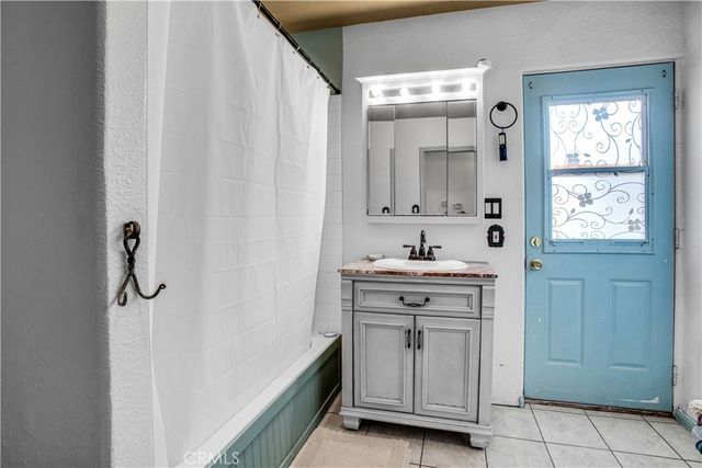 7565 Sherman Hoyt Avenue, 29 Palms, CA 92277