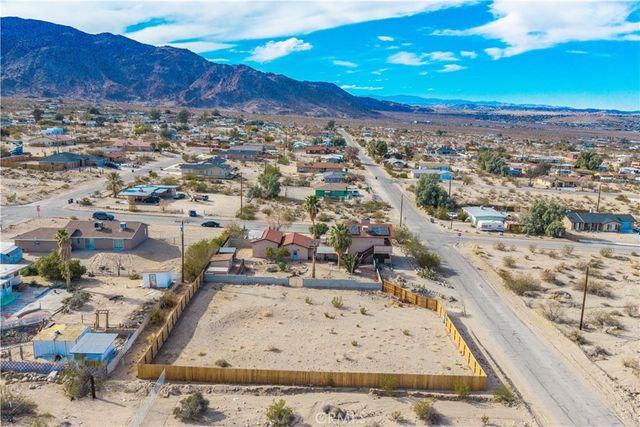 7565 Sherman Hoyt Avenue, 29 Palms, CA 92277