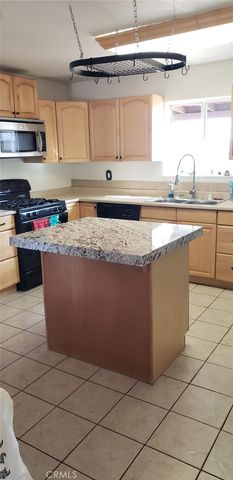 7565 Sherman Hoyt Avenue, 29 Palms, CA 92277