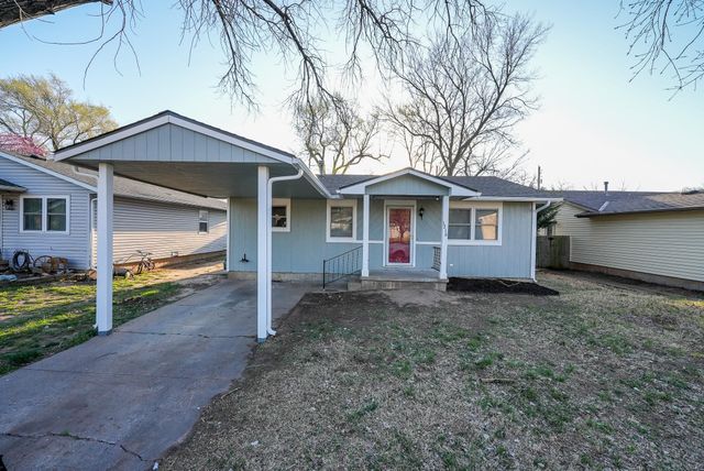 1216 N Spencer Dr, Augusta, KS 67010