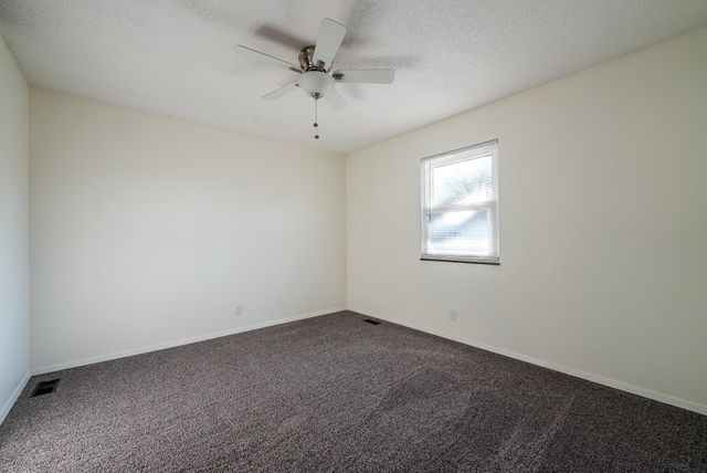 1216 N Spencer Dr, Augusta, KS 67010