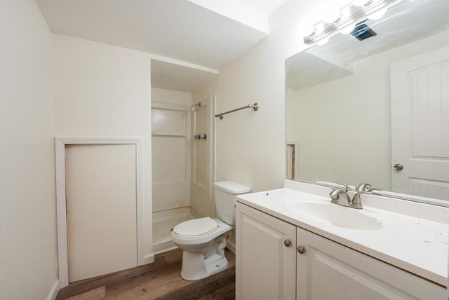 1216 N Spencer Dr, Augusta, KS 67010